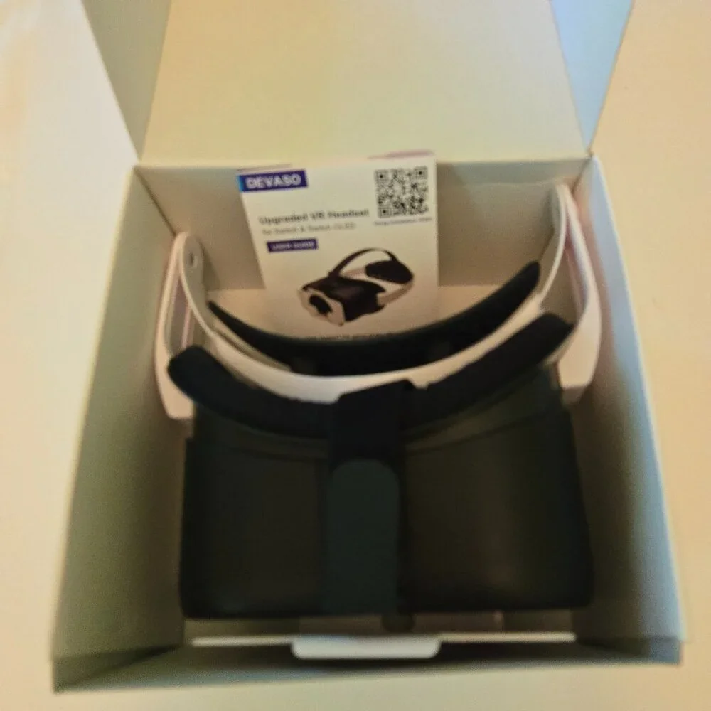 Devaso Upgraded VR Headset for Nintendo Switch and Switch OLED. Black and White.